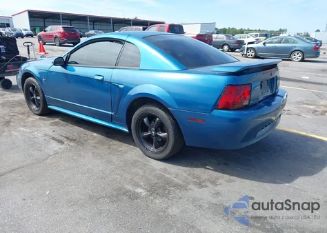 2000 Ford Mustang z USA, uszkodzony, nr VIN 1FAFP4046YF113353